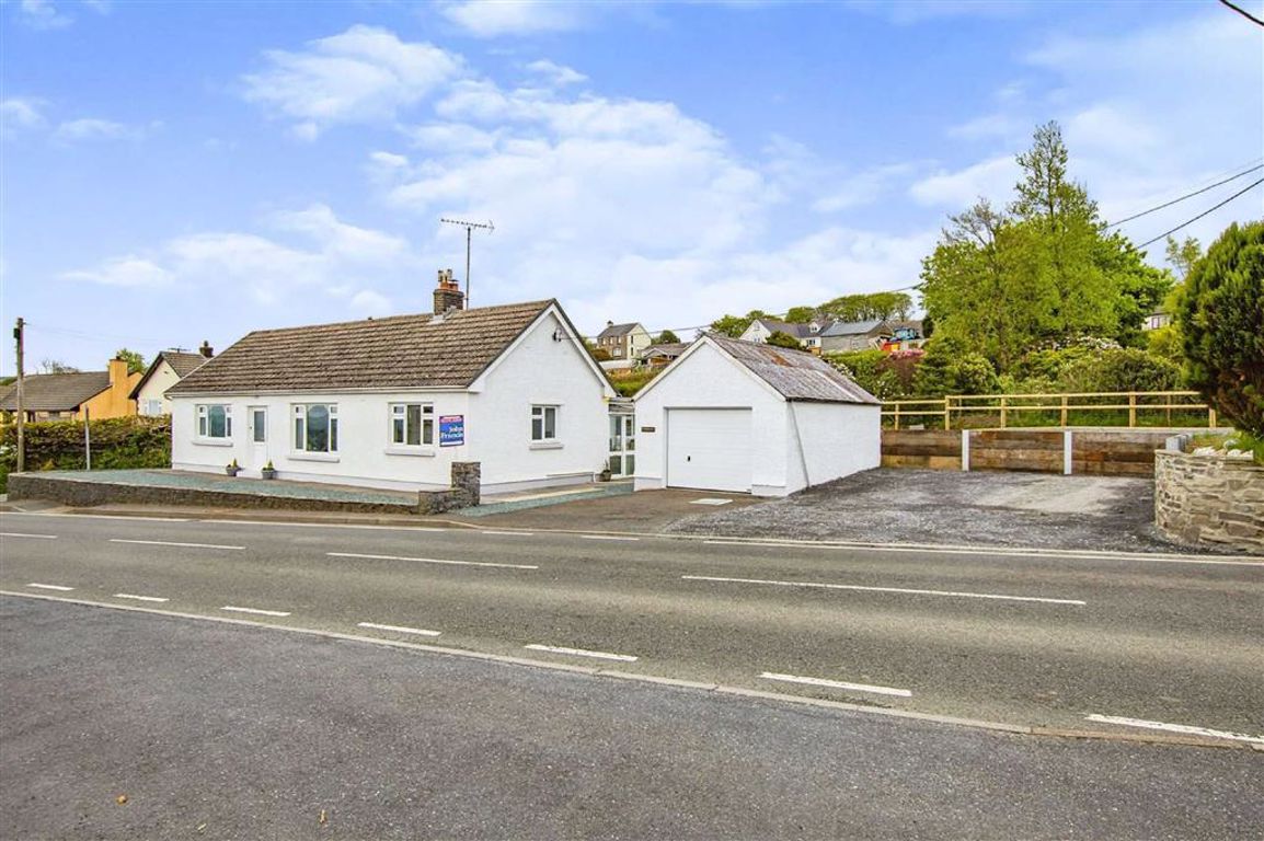 Llanllwni, Pencader
