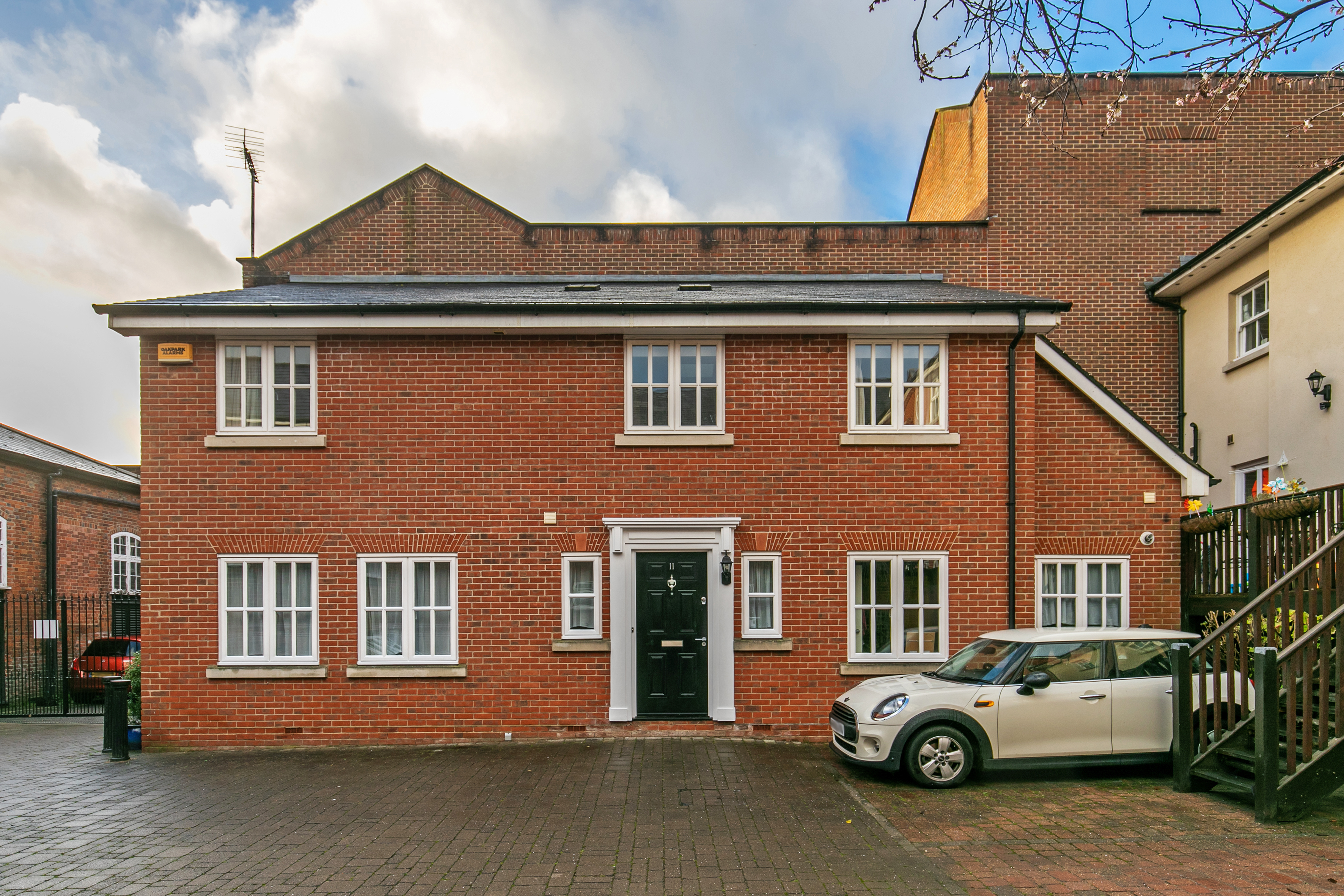 Printers Row, Staple Gardens, Winchester