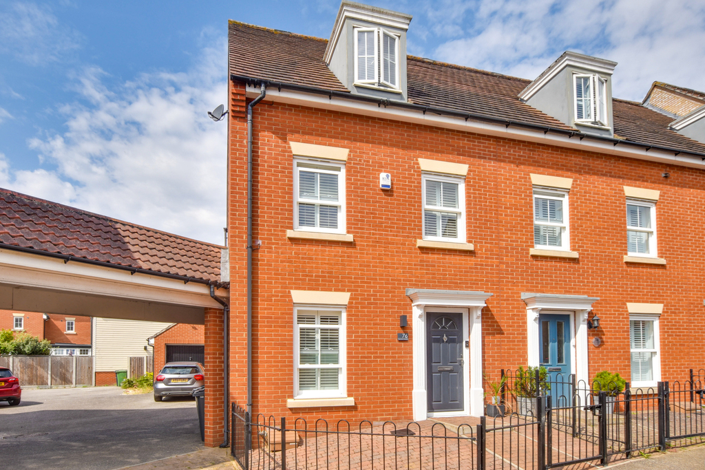 Baynard Avenue, Flitch Green