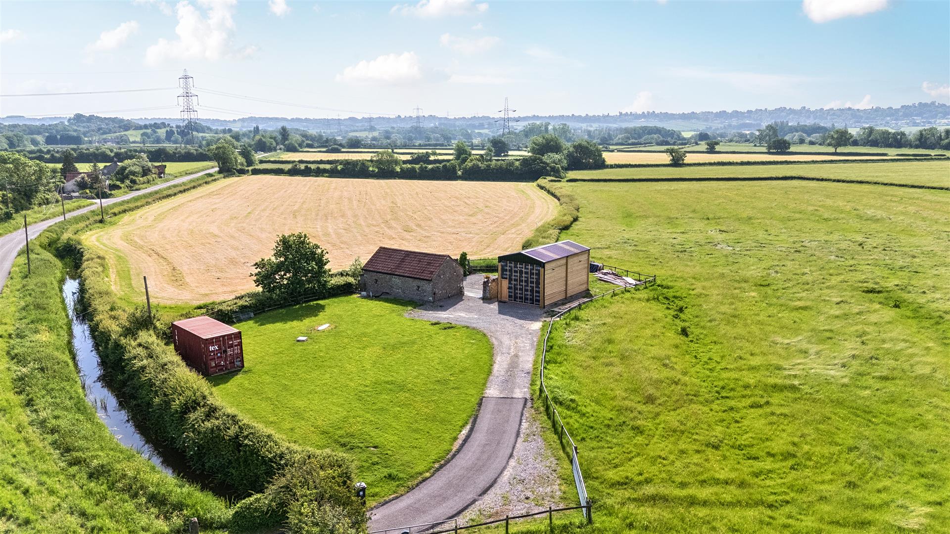 Detached one bedroom barn conversion with further detached barn and circa 11 acres of land in Pilning