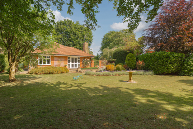 The Meads 3 Fir Tree Close,  Leatherhead, KT22