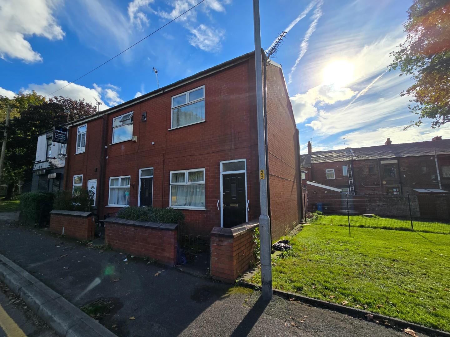 555 Hollins Road, Oldham, OL8 3UT