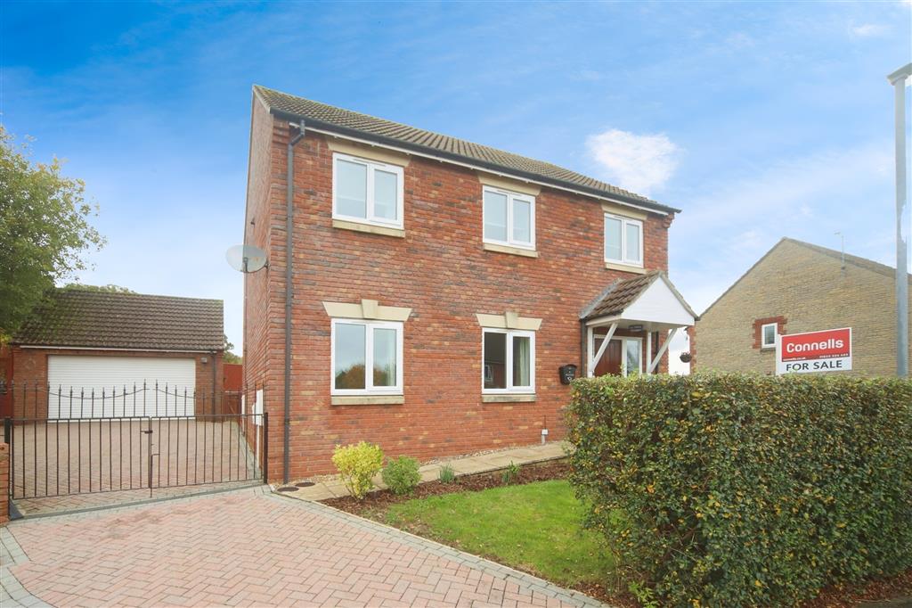 Dabinett Close, Norton Fitzwarren, TAUNTON, TA2