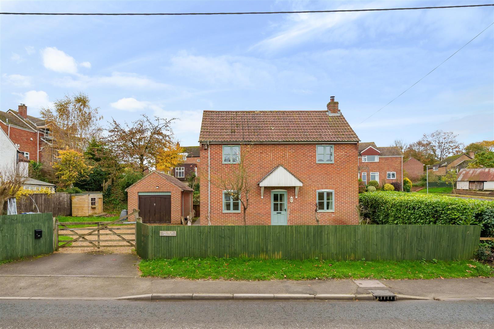 High Street, Worton