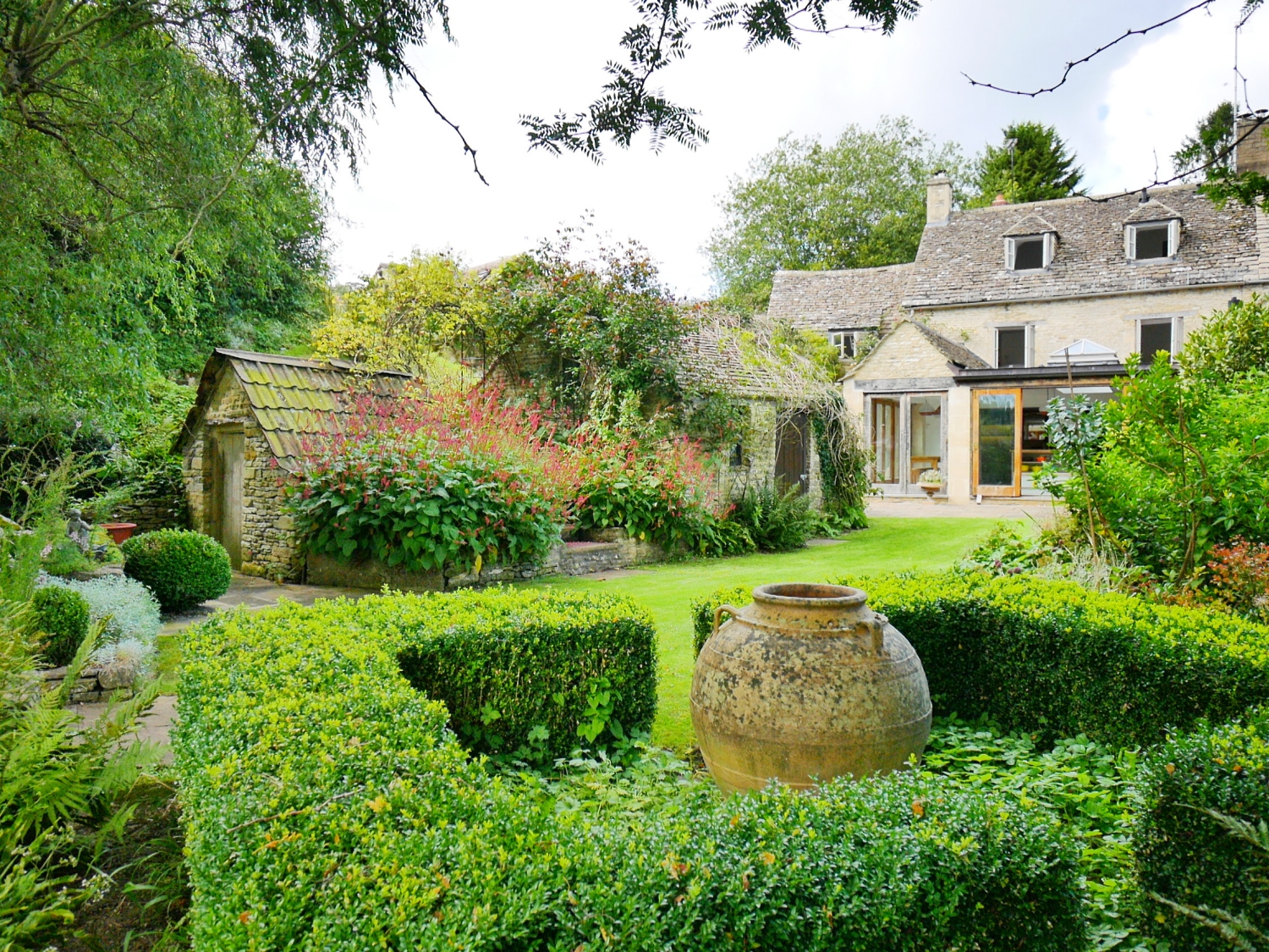 Laburnum Cottage Queen Street, Chedworth, Cheltenham