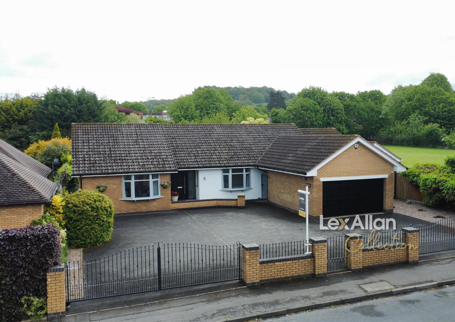Redlake Drive, Pedmore, Stourbridge