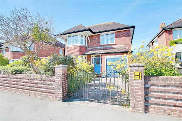 Southview Drive, Worthing, West Sussex, BN11